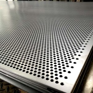 Plat Lubang Stainless SS 304 Tebal 2MM x 1 x 2 M | Lubang 8MM